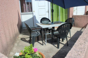 Beau T3 avec piscine collective proche Port,plage et commerces-4JDN822
